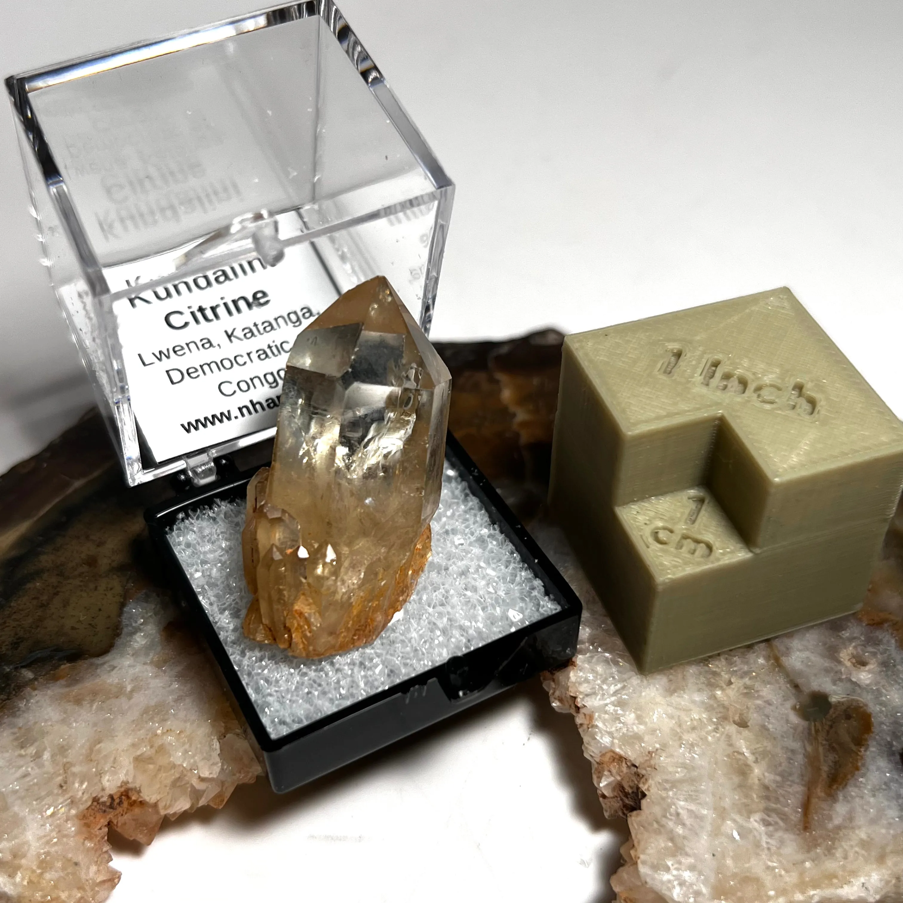 Baby Kundalini Quartz Citrine, Democratic Republic of Congo, Lwena, Congo Citrine