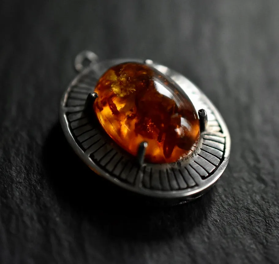 Extravagant Vintage Baltic Amber Silver Sterling 925 Pendant