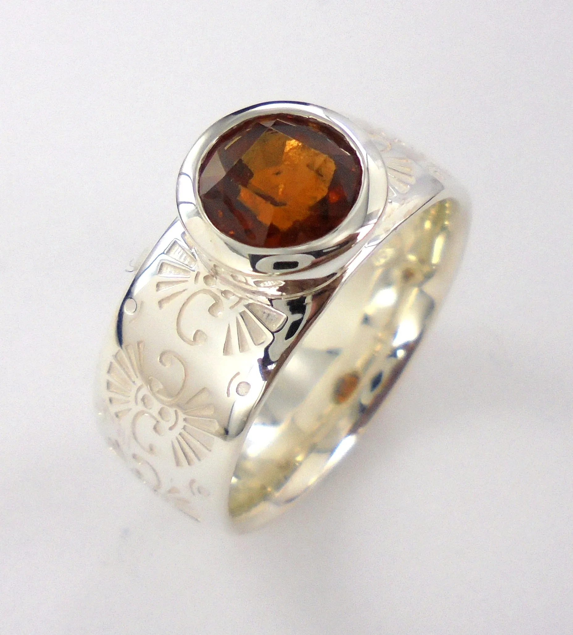 Gemstone Pattern Ring Ai162