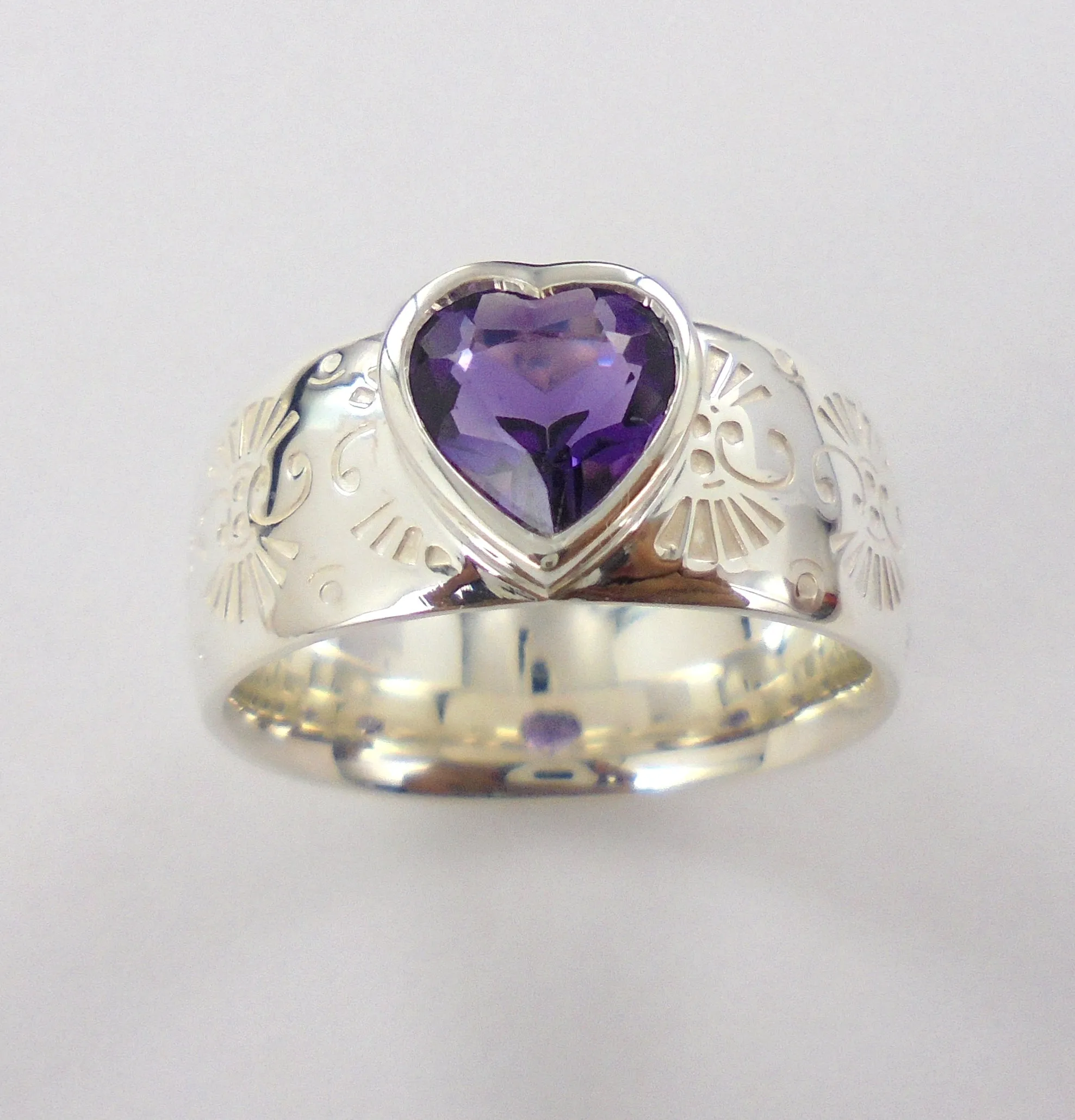 Gemstone Pattern Ring Ai162