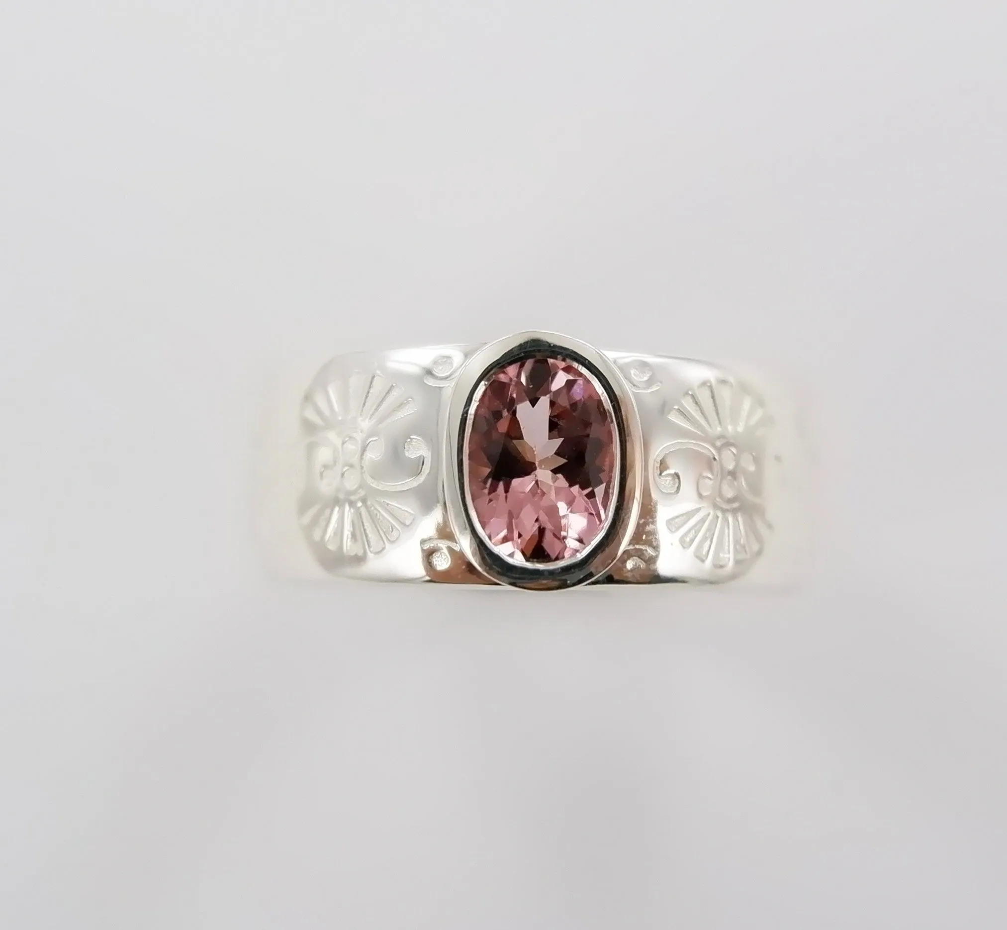 Gemstone Pattern Ring Ai162