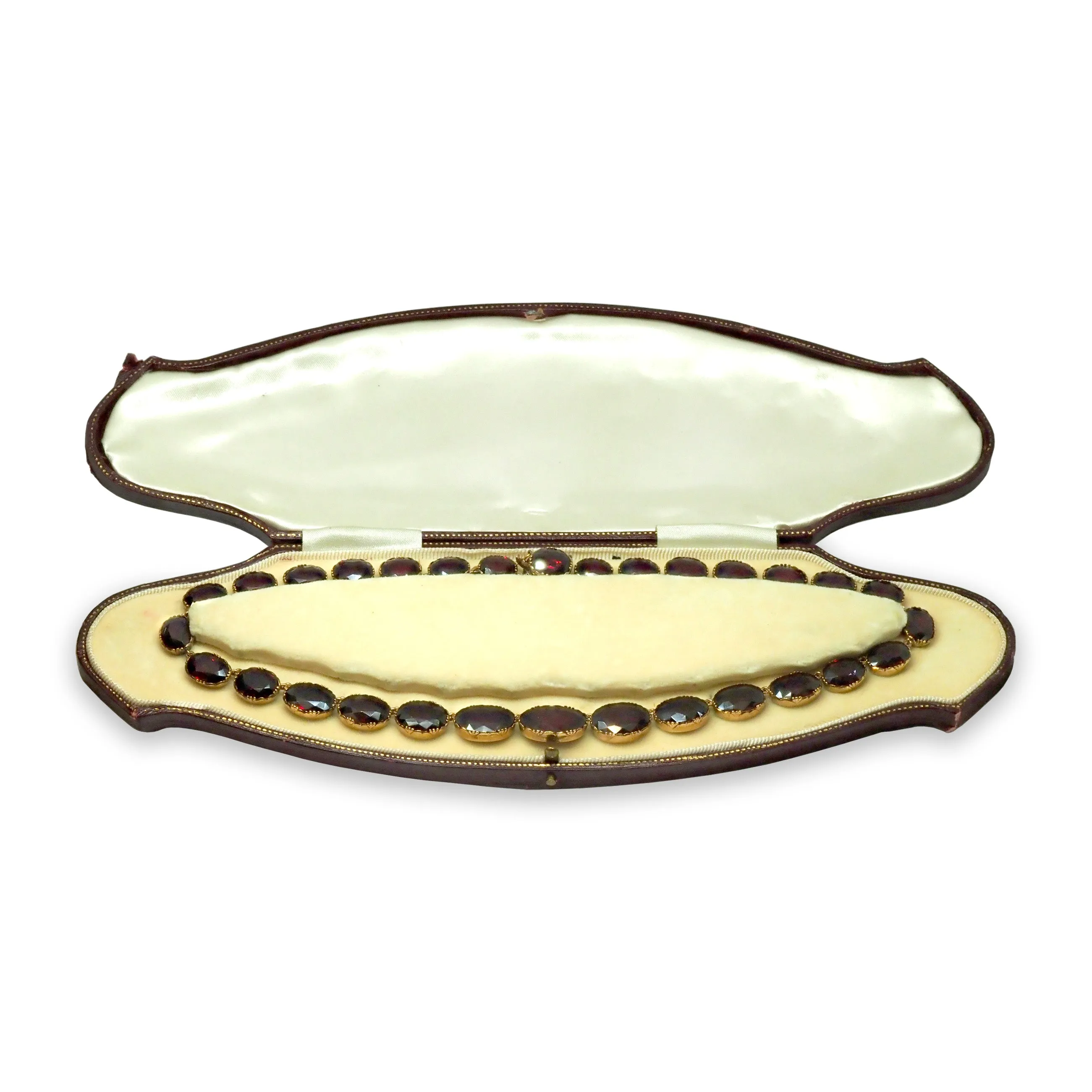 Georgian 15ct Yellow Gold Graduated Oval Garnet Necklace