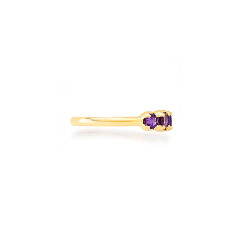 Graduated Amethyst Ring