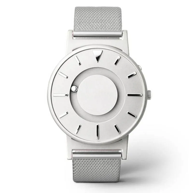 Mesh Quartz Watch without Numerals