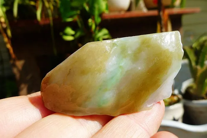 Natural Jade Rough Jadeite Raw (25g,4.9X2.5X0.9cm)