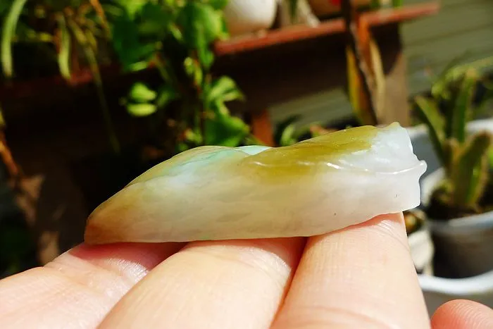Natural Jade Rough Jadeite Raw (25g,4.9X2.5X0.9cm)