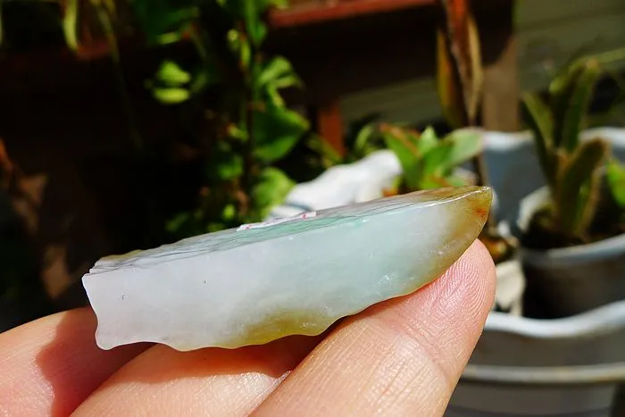 Natural Jade Rough Jadeite Raw (25g,4.9X2.5X0.9cm)