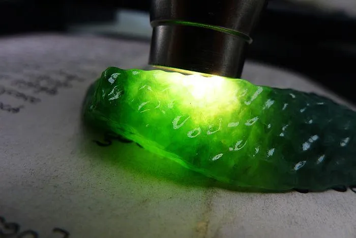 Natural Jade Rough Jadeite Raw (30.5g,4.9X3.2X1.2cm)