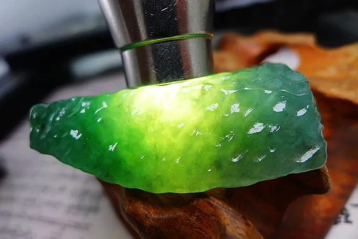 Natural Jade Rough Jadeite Raw (30.5g,4.9X3.2X1.2cm)