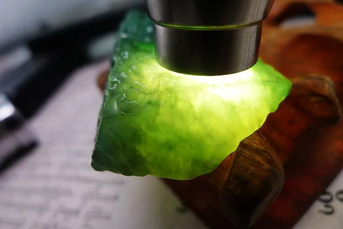 Natural Jade Rough Jadeite Raw (30.5g,4.9X3.2X1.2cm)