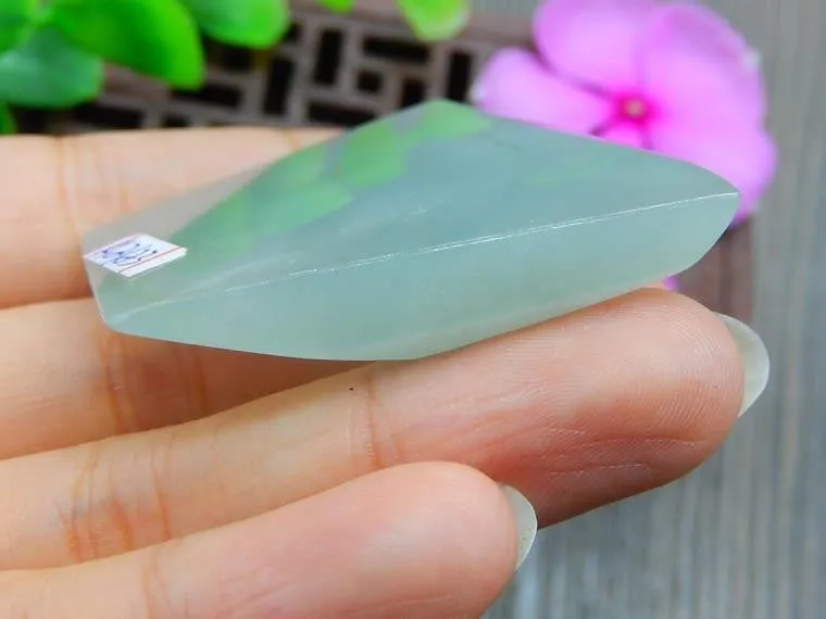 Natural Jade Rough Jadeite Raw (33g, 39X38X11mm)