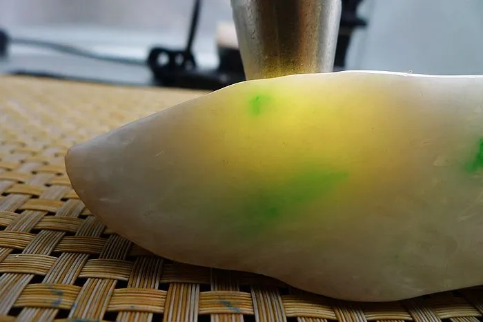 Natural Jade Rough Jadeite Raw (440g,12X5.8X3.8cm)