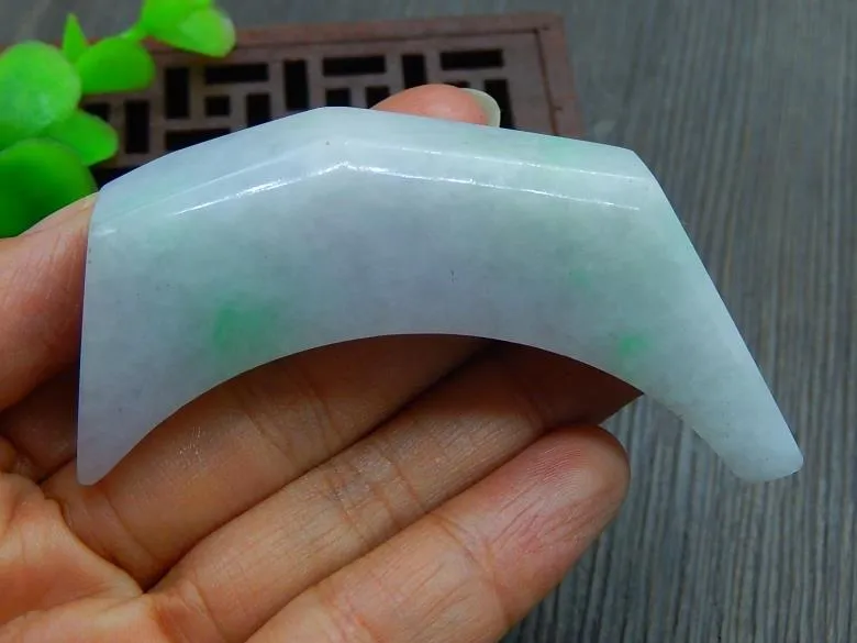 Natural Jade Rough Jadeite Raw (67g, 66X18X17mm)