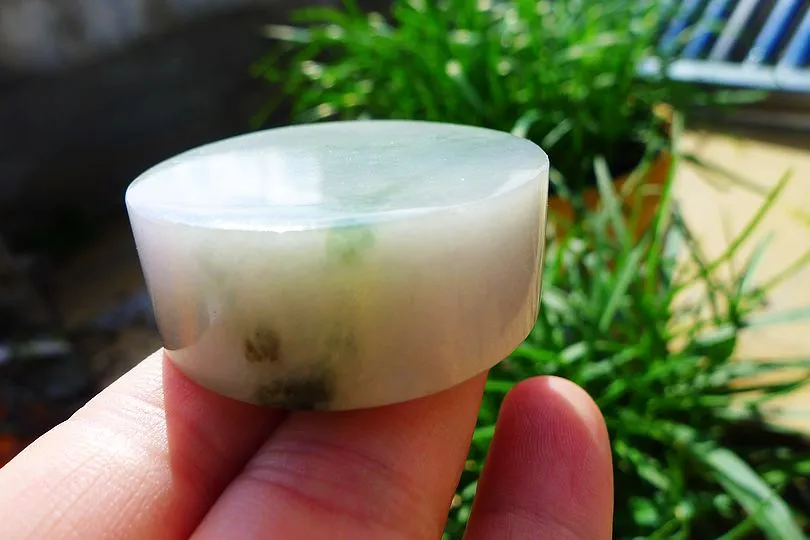 Natural Jade Rough Jadeite Raw (73g,4.1X4.1X1.6cm)