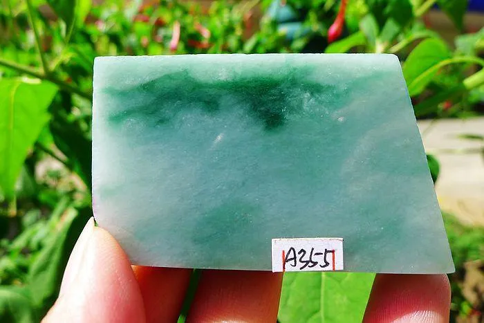 Natural Jade Rough Jadeite Raw (73g,6.1X3.8X1cm)