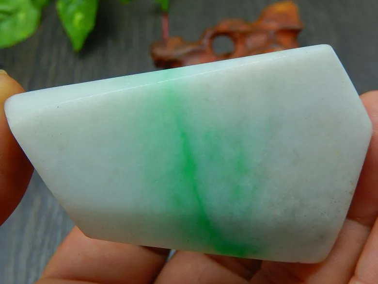 Natural Jade Rough Jadeite Raw (75g, 66X42X12.5mm)