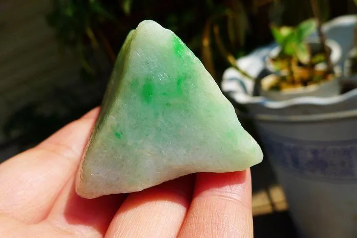 Natural Jade Rough Jadeite Raw (85g,5.7X4.1X3.1cm)