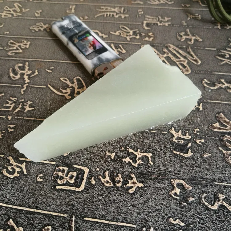 Natural Kunlun Jade Rough Nephrite Raw (133g, 9.9X4X2cm)