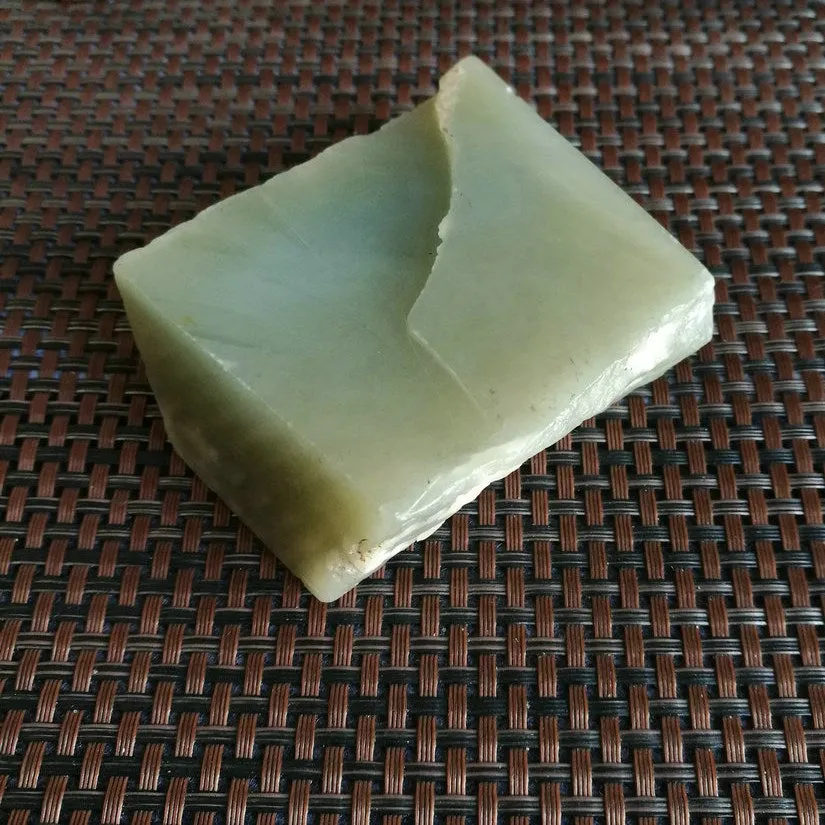 Natural Kunlun Jade Rough Nephrite Raw (304g,6.3X5.5X3.1cm)