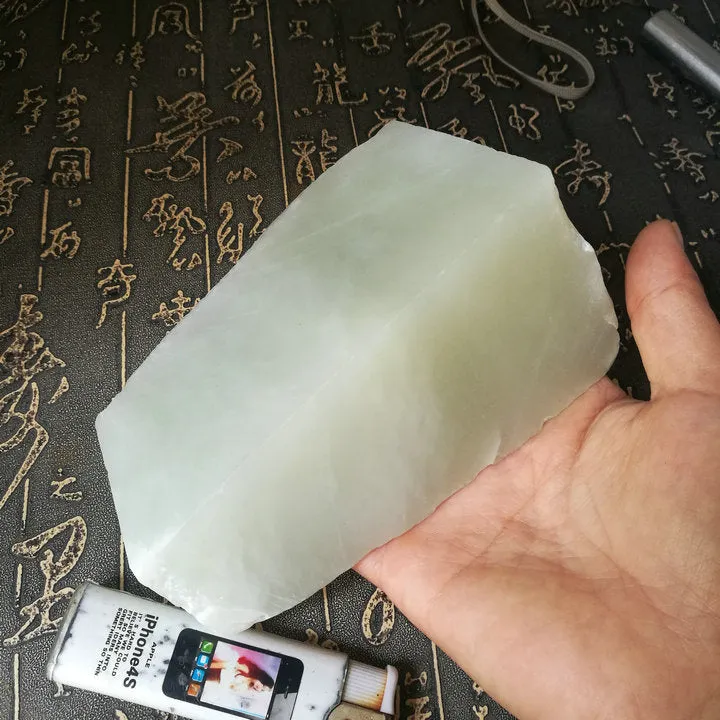 Natural Kunlun Jade Rough Nephrite Raw (779g, 12X7X3.5cm)