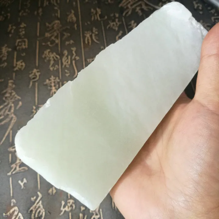 Natural Kunlun Jade Rough Nephrite Raw (779g, 12X7X3.5cm)