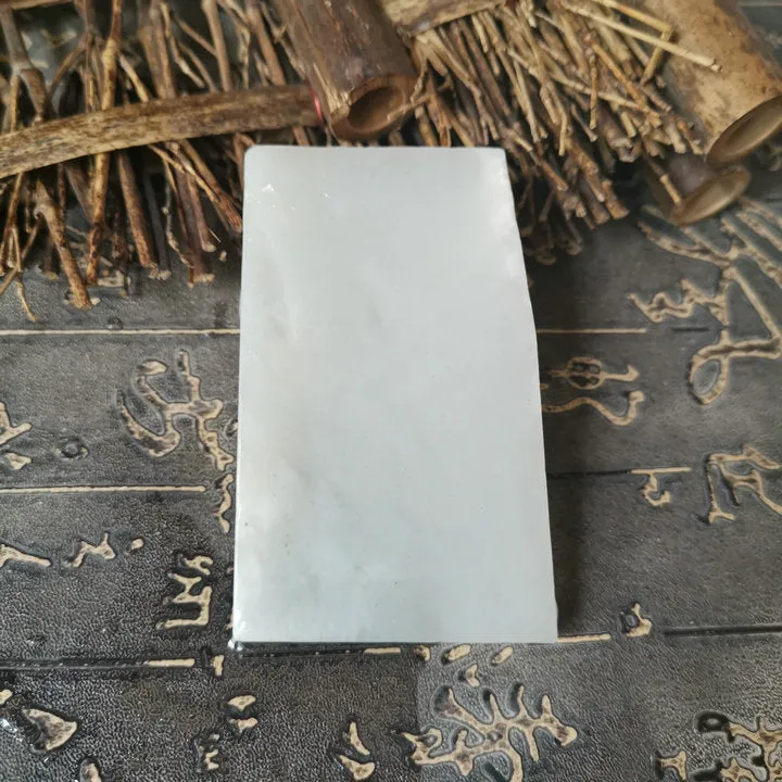 Natural Kunlun Jade Rough Nephrite Raw (82g, 7.5X4X0.9cm)