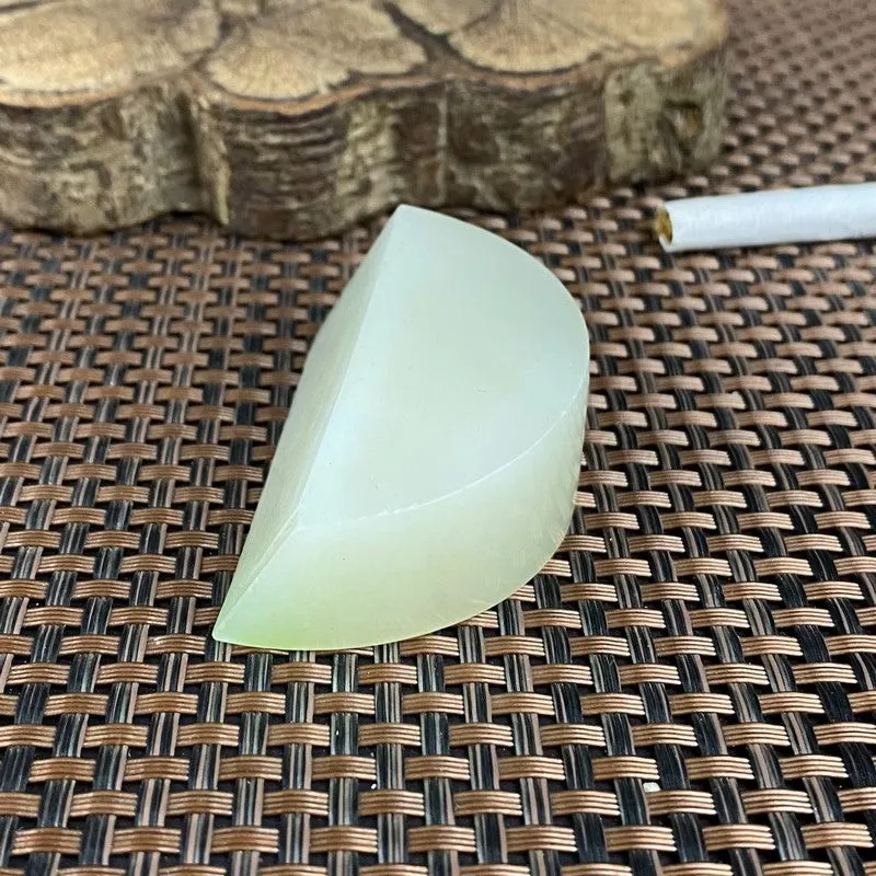 Natural Kunlun Jade Rough Nephrite Raw (85g,6.0X3.5X2.0cm)