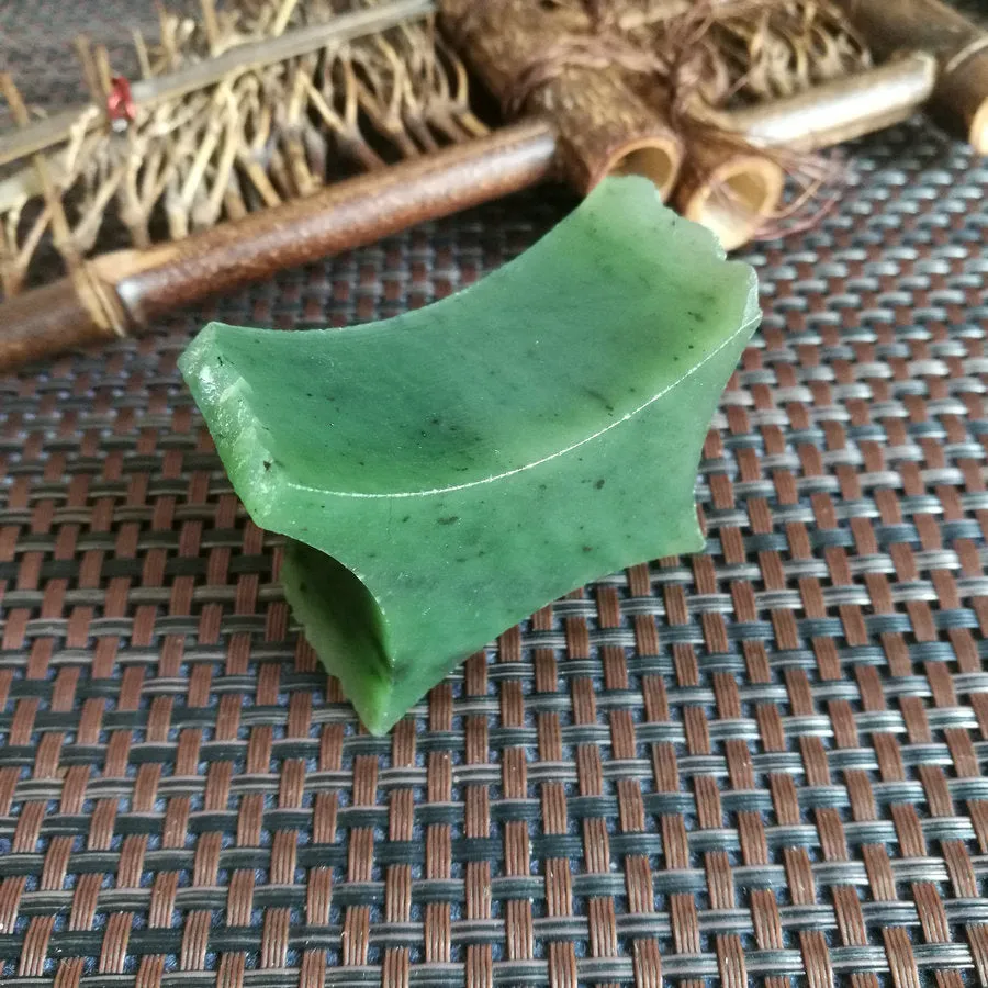 Natural Kunlun Jade Rough Nephrite Raw (98g,4X2.5X2.6cm)