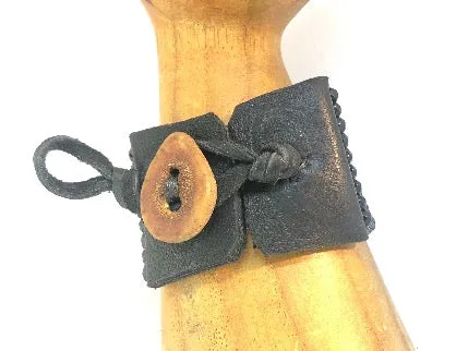 Onyx Cuff