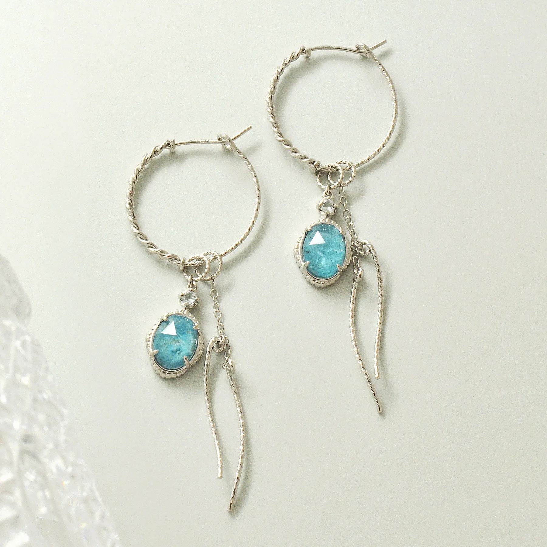 [Palette] Gold Filled / Silver Apatite x White Quartz Charm Set Earrings [Berry] (Platinum Plated)