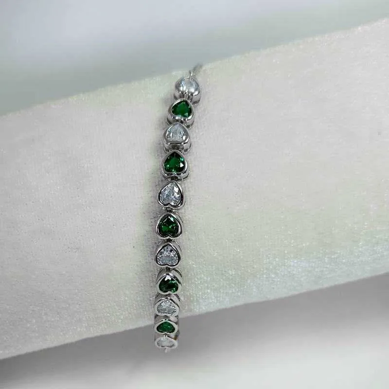 Silver Tiny Hearts Bracelet