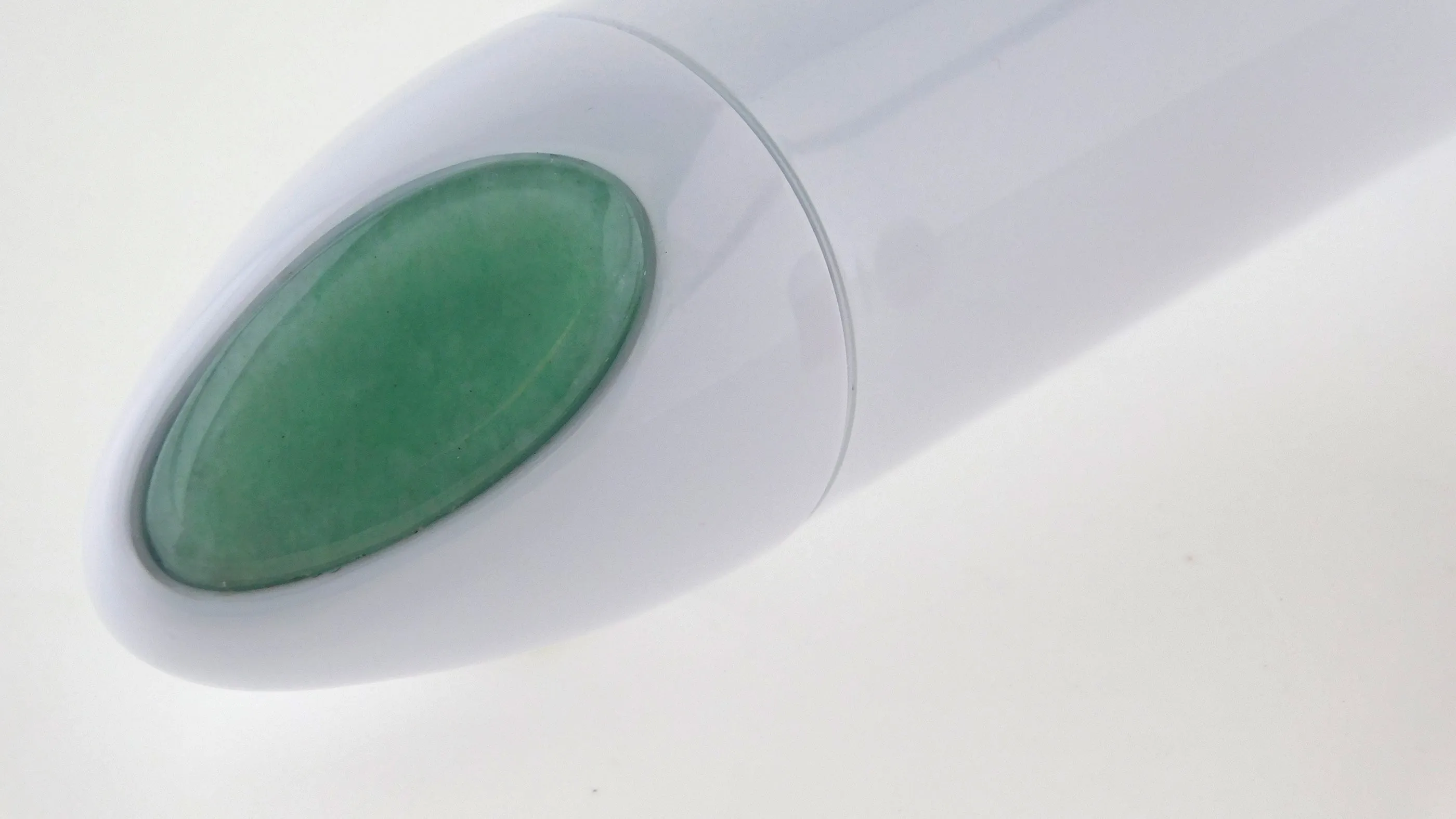 SL007 Jade Facial Massager