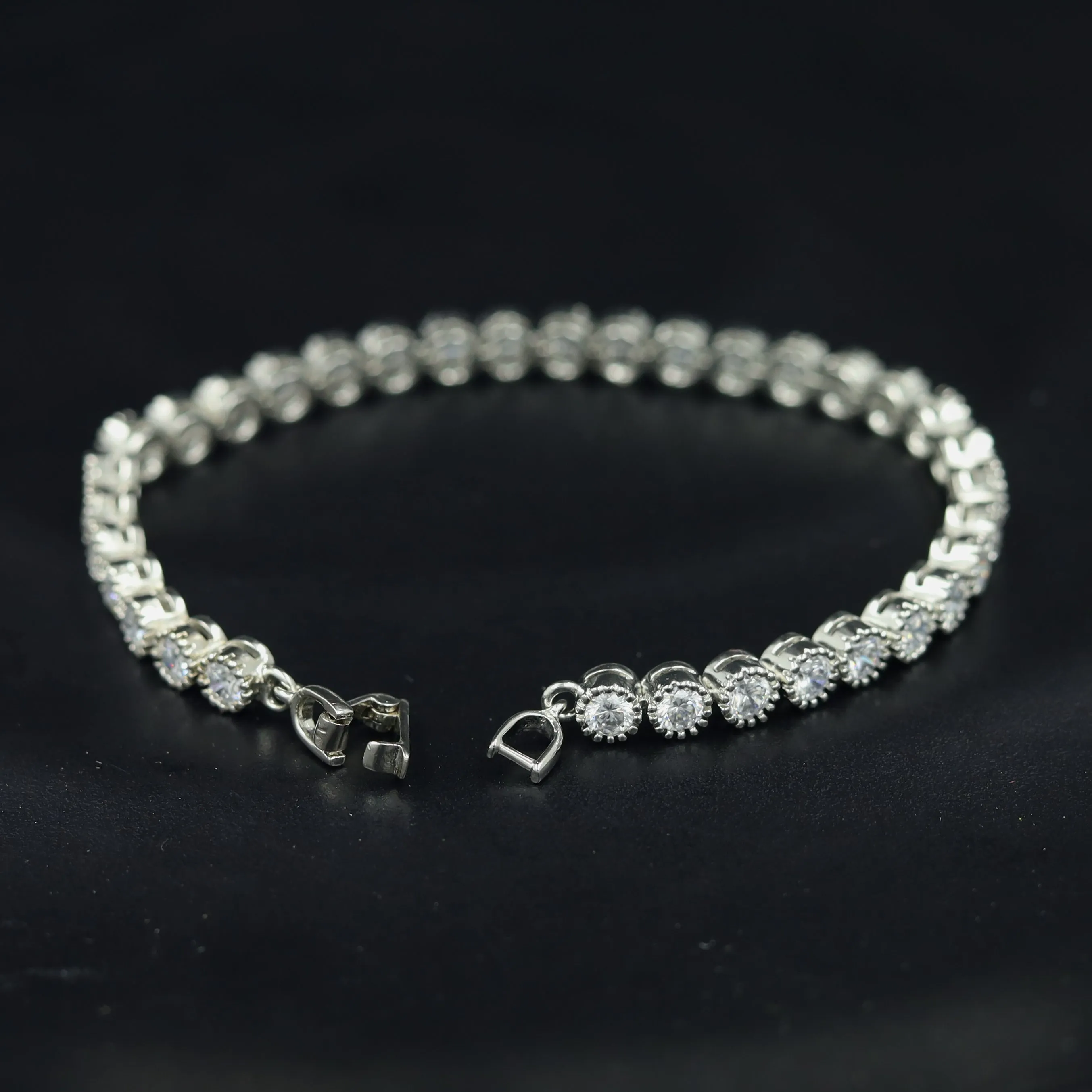Zircon/AD Bracelet 8623-08